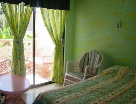 El Caucho Hotel Boca Chica